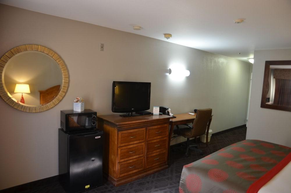 Ramada By Wyndham Barstow Hotel Kültér fotó
